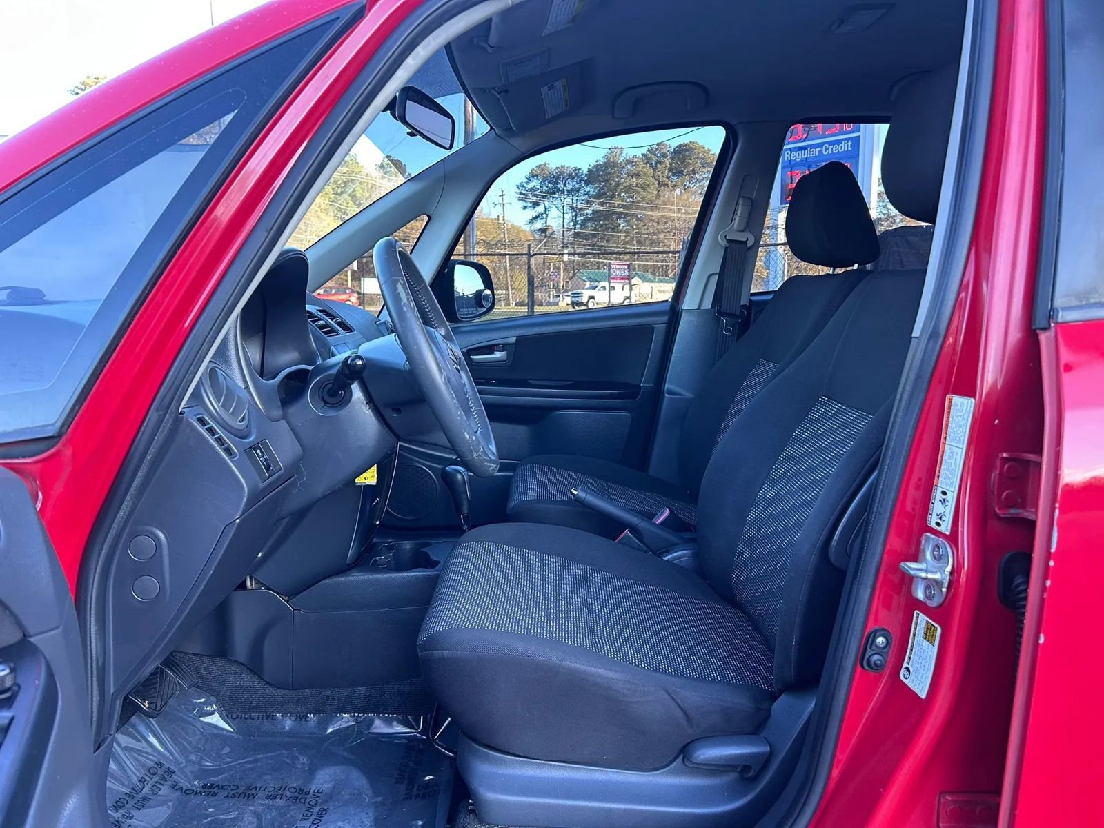 Used 2008 Suzuki SX4 Hatchback 4D image 8