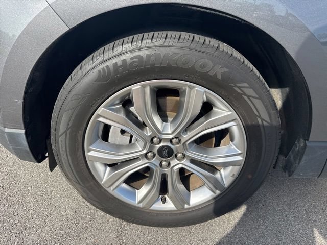Used 2024 Ford Edge Titanium AWD/4WD image 9