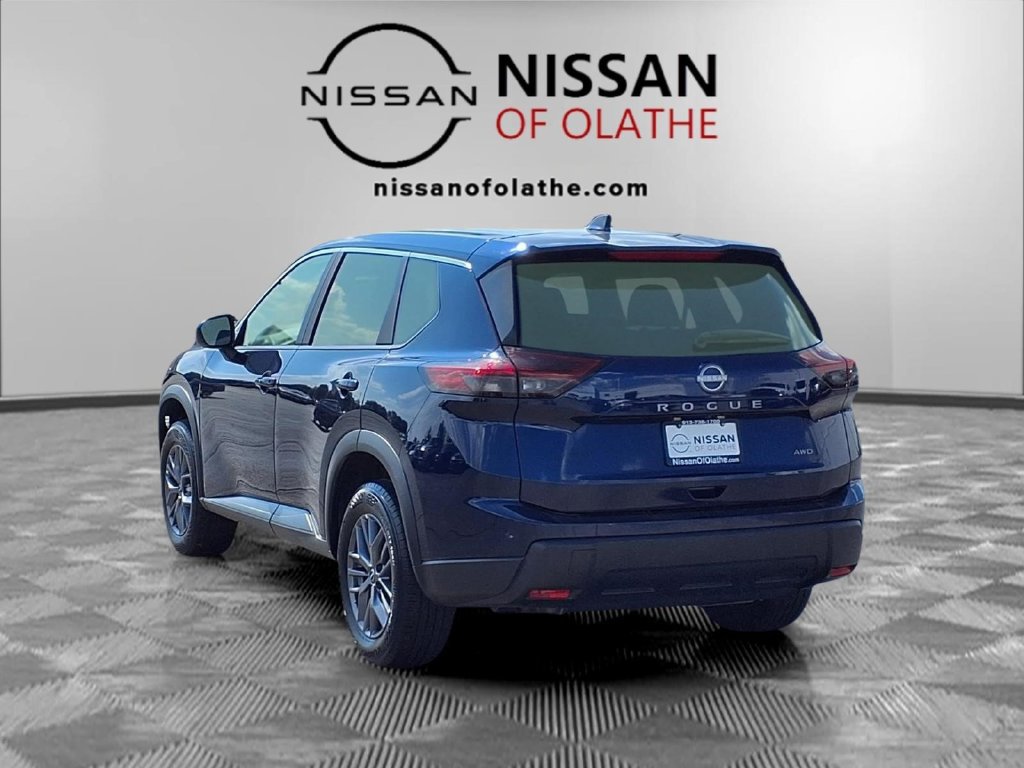 Used 2026 Nissan Rogue SV AWD/4WD image 5