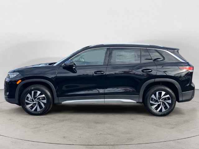 Certified 2025 Volkswagen Tiguan S AWD/4WD image 2