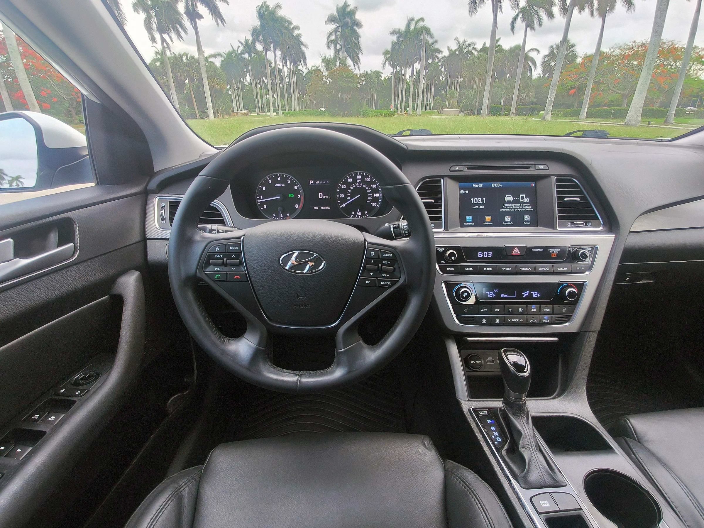 Used 2016 Hyundai Sonata Sport w/ Option Group 02 FWD image 8