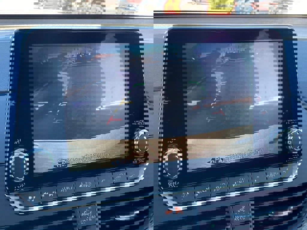 Used 2025 Nissan Altima 2.5 SR image 21