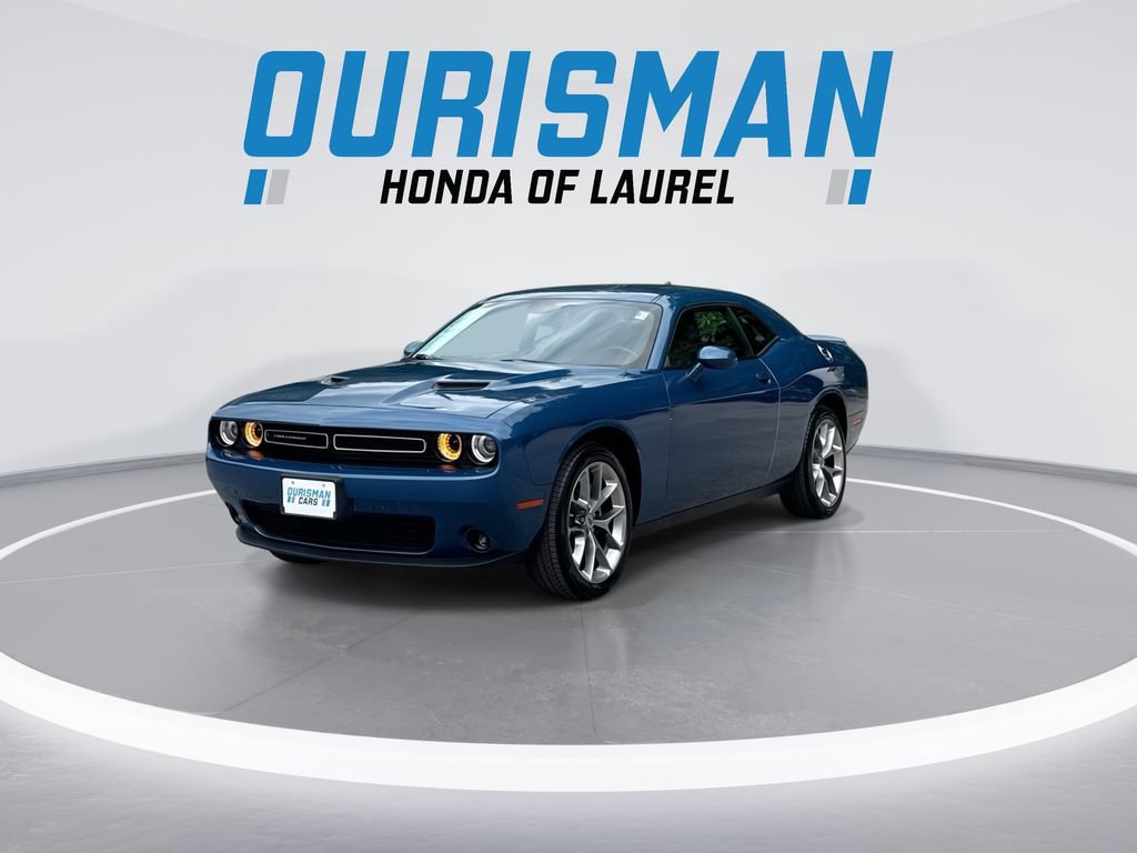 Used 2021 Dodge Challenger SXT w/ Plus Package RWD image 4