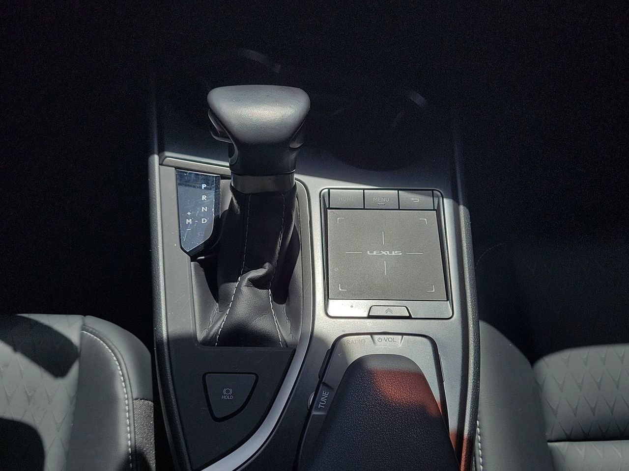 Used 2021 Lexus UX 200 image 19