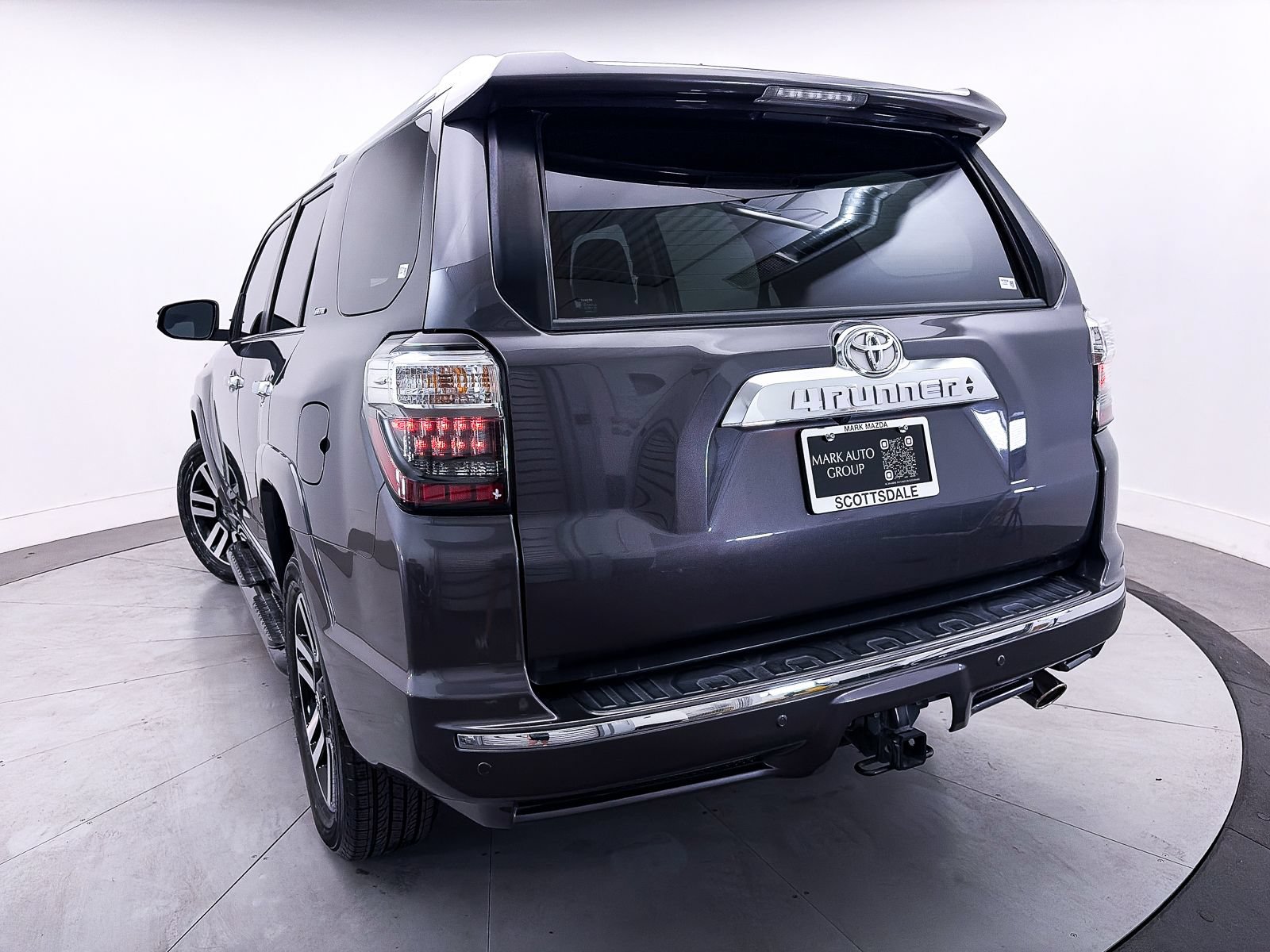Used 2022 Toyota 4Runner Limited AWD/4WD image 10
