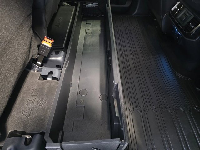 Used 2025 Ford F150 Raptor AWD/4WD image 48