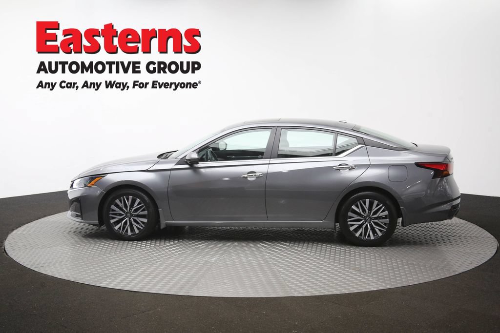 Used 2023 Nissan Altima 2.5 SV w/ SV Premium Package FWD image 60