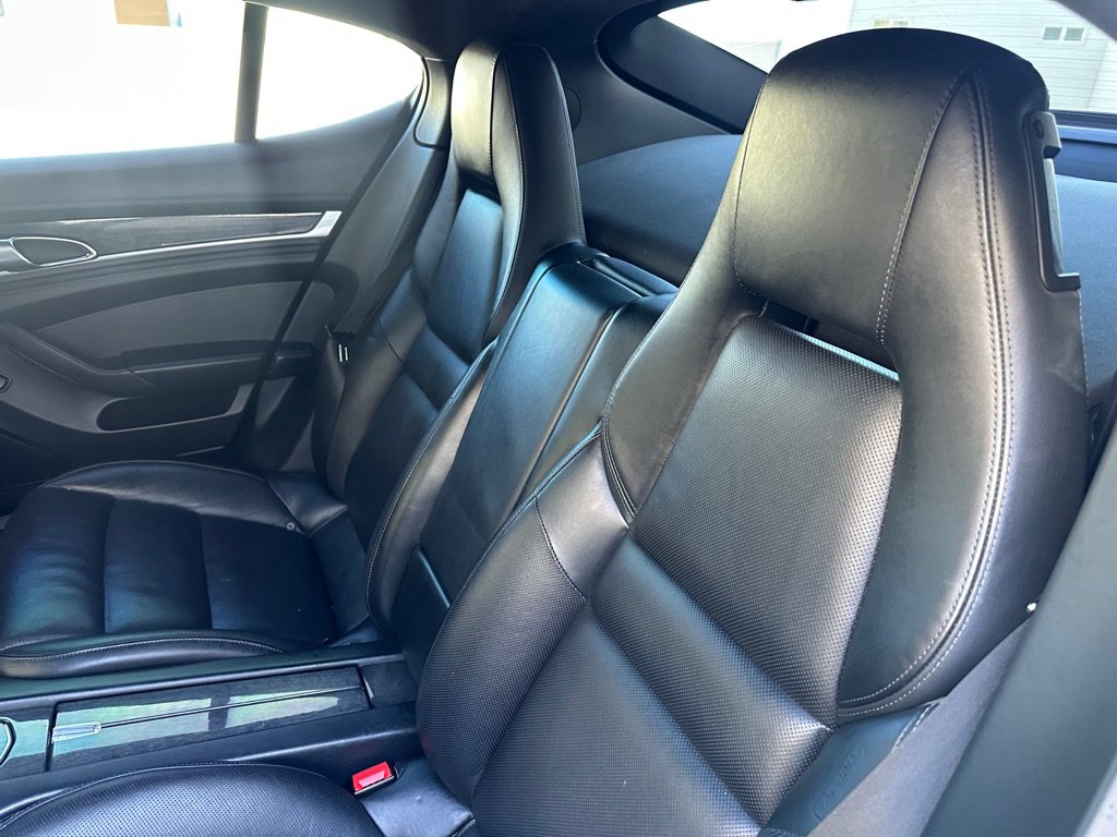 Used 2013 Porsche Panamera GTS image 22
