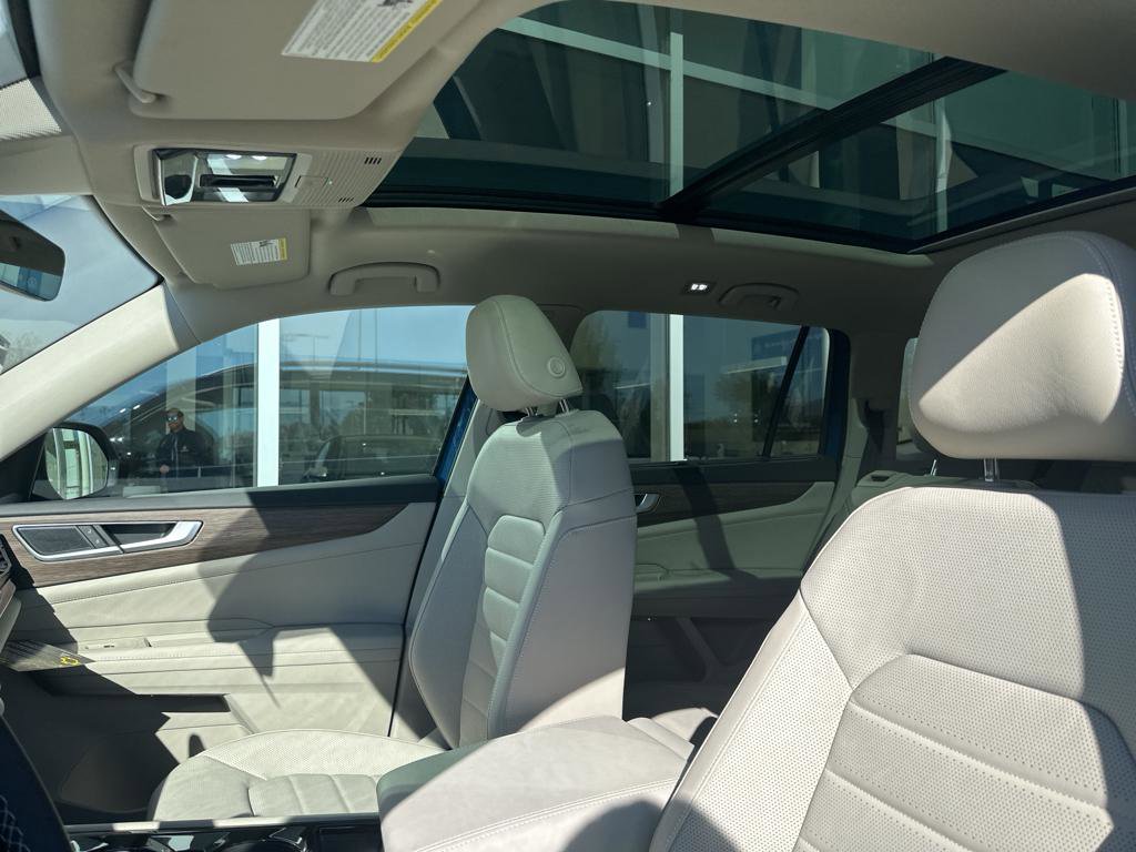 New 2025 Volkswagen Atlas SEL image 8