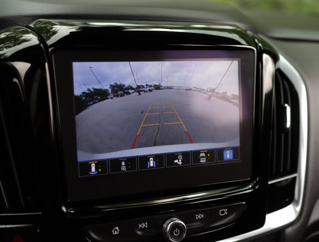 Used 2023 Chevrolet Traverse High Country w/ LPO, Floor Liner Package AWD/4WD image 15