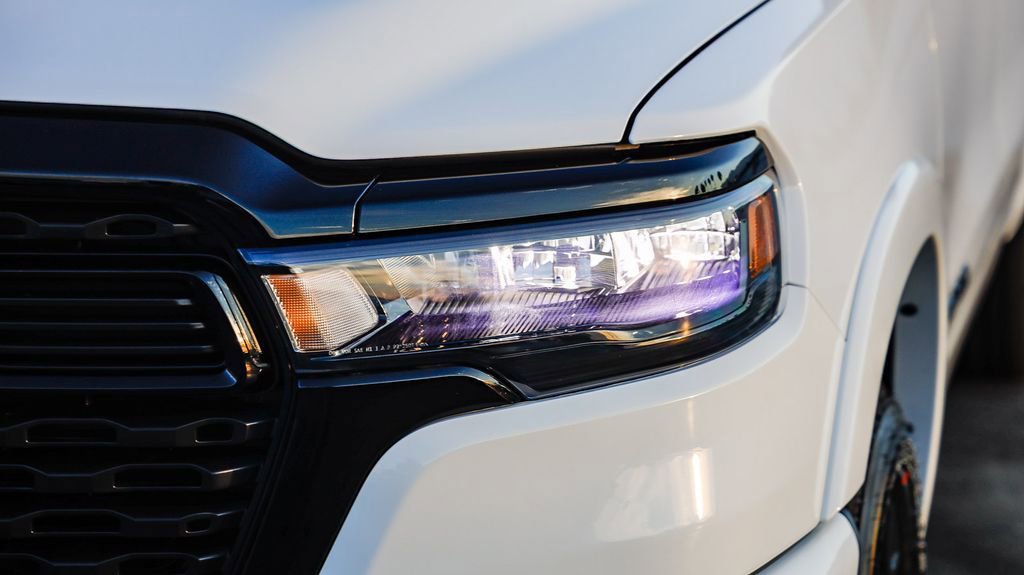 New 2025 RAM 1500 4x4 Crew Cab image 5