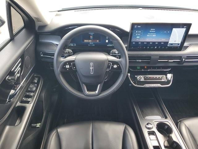 Used 2023 Lincoln Corsair FWD image 16