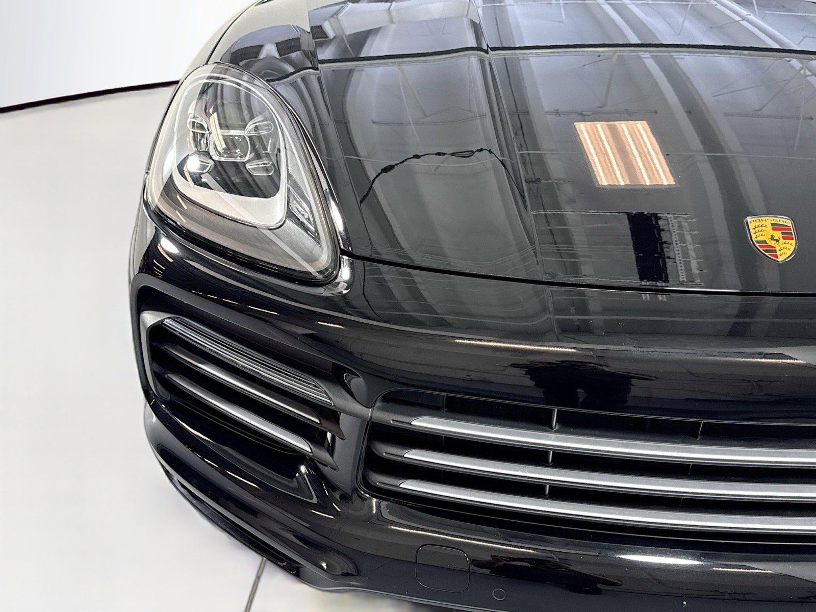 Certified 2023 Porsche Cayenne w/ Premium Package AWD/4WD image 25