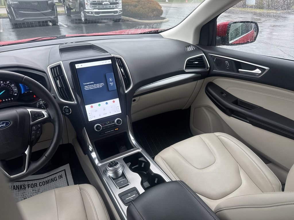 Certified 2022 Ford Edge Titanium w/ Class II Trailer Tow Package image 18