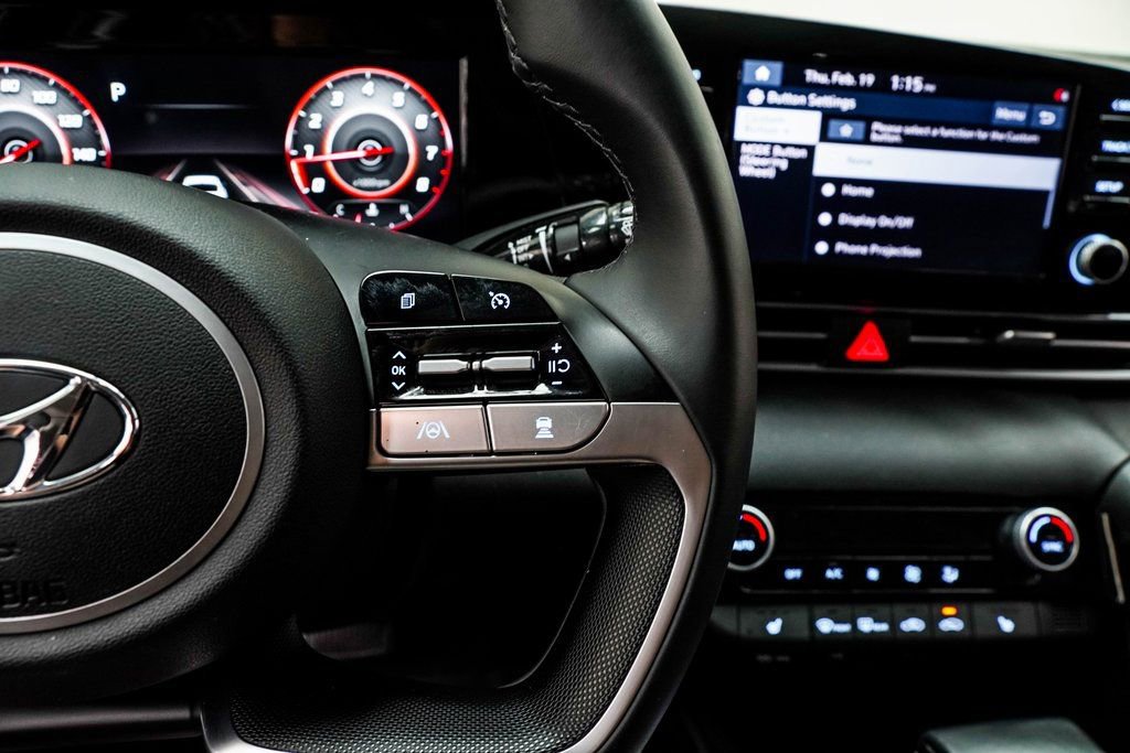 Used 2021 Hyundai Elantra SEL w/ Convenience Package image 34