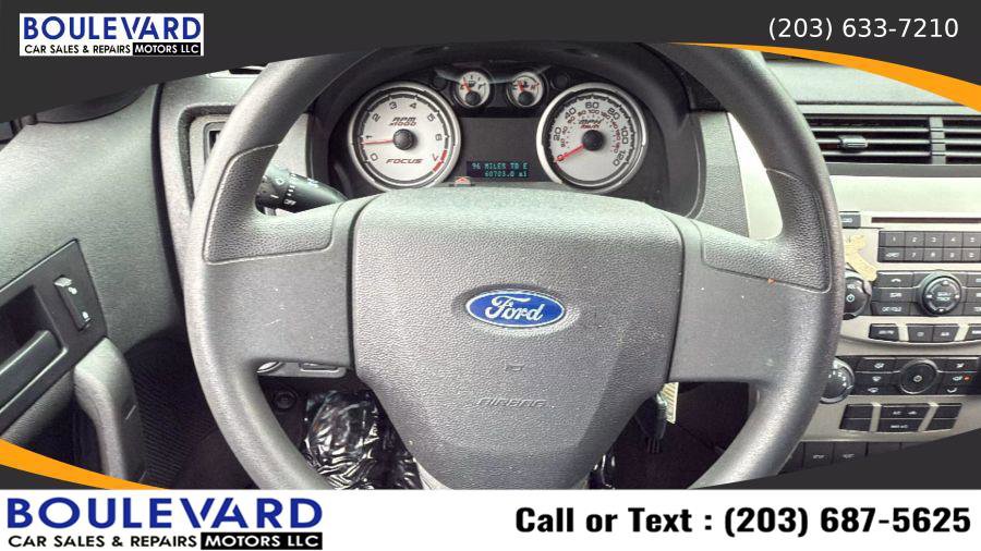 Used 2010 Ford Focus SE image 18