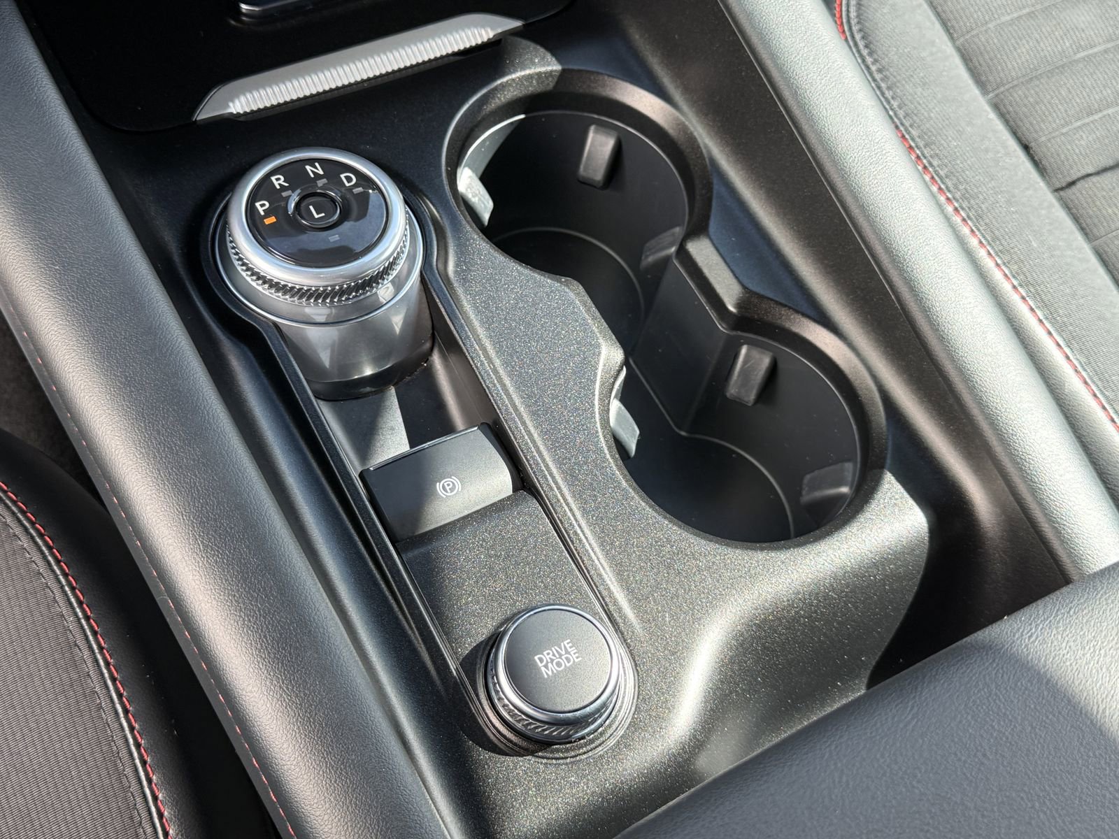 Certified 2025 Ford Explorer ST-Line image 26