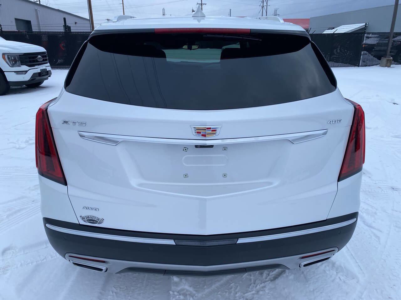Used 2025 Cadillac XT5 Premium Luxury image 11