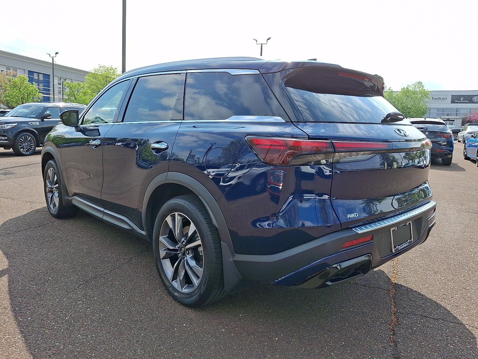 Certified 2024 INFINITI QX60 Luxe w/ Vision Package image 4