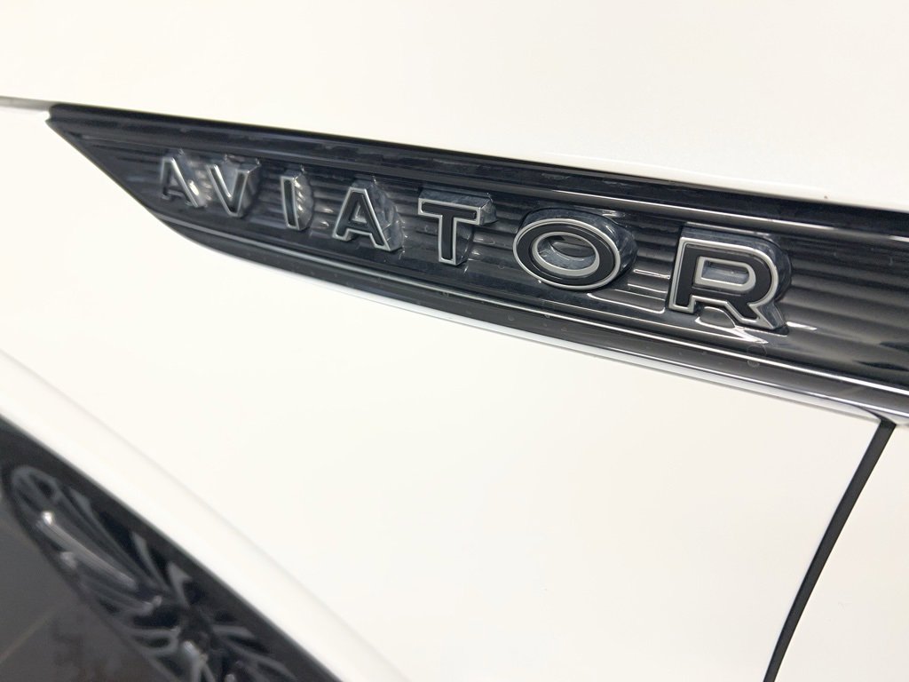 Certified 2020 Lincoln Aviator Black Label w/ Dynamic Handling Package image 42