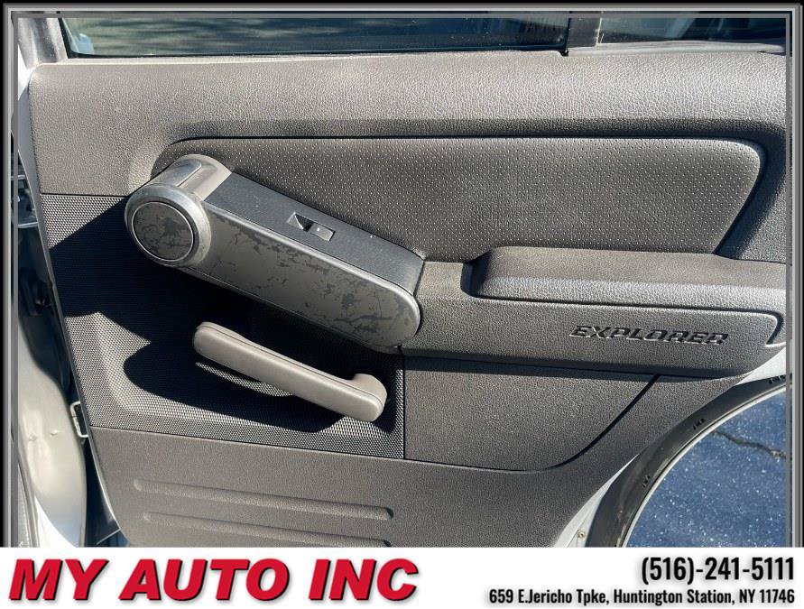Used 2010 Ford Explorer XLT AWD/4WD image 30