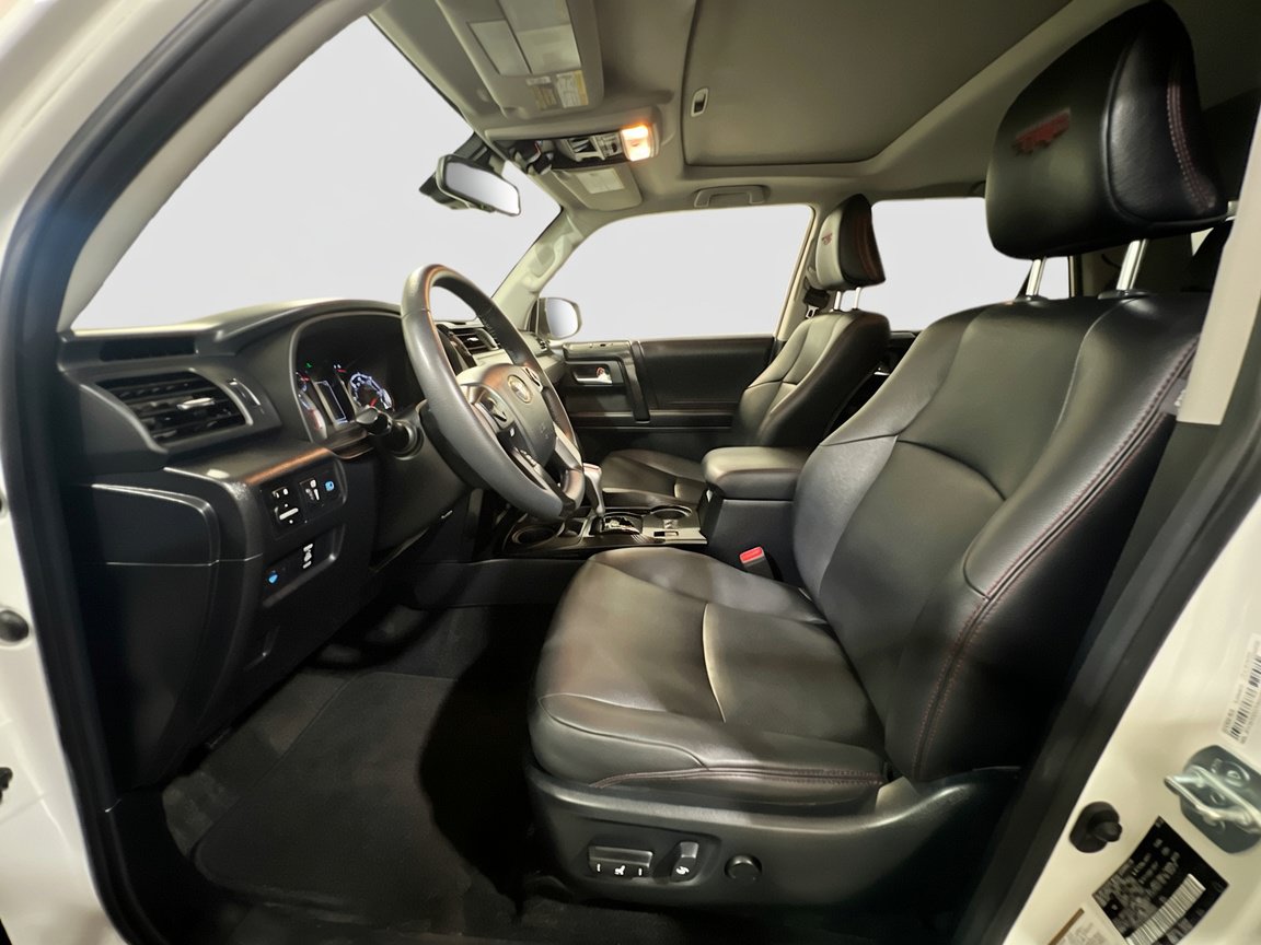 Used 2021 Toyota 4Runner TRD Off-Road Premium w/ Moonroof Package AWD/4WD image 15