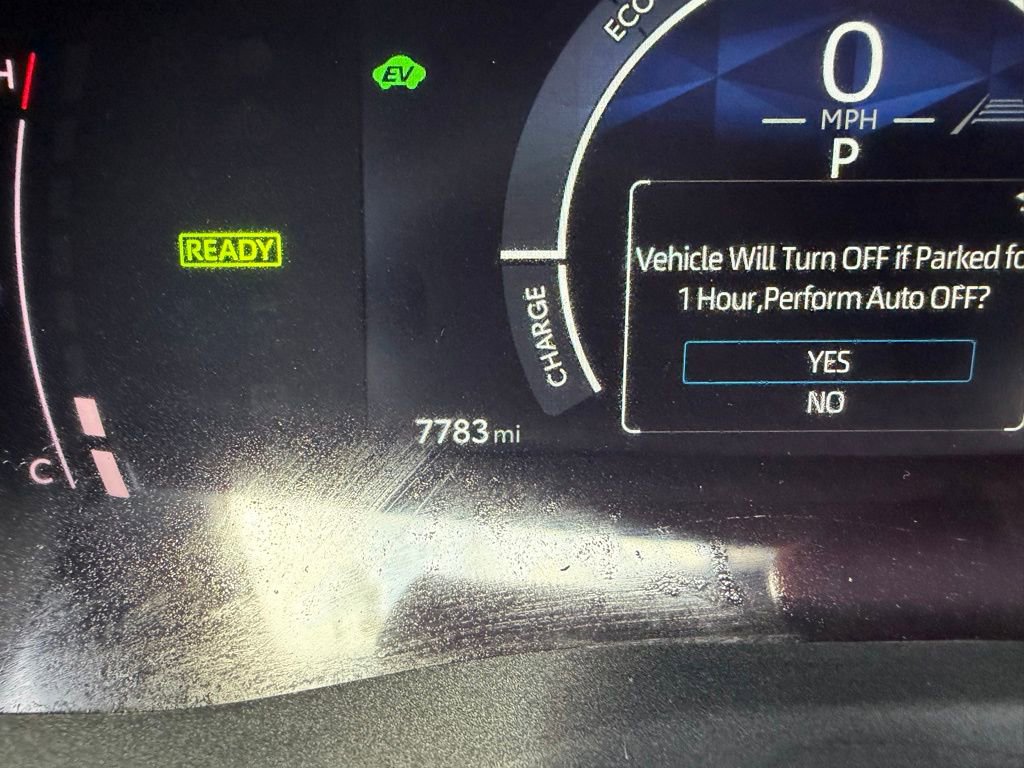 Used 2025 Toyota Camry SE image 29