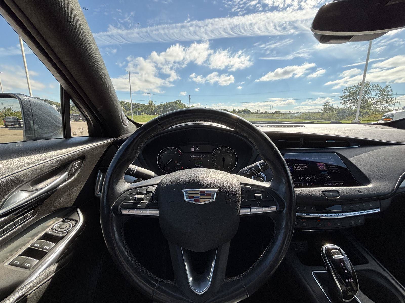 Used 2020 Cadillac XT4 Premium Luxury AWD/4WD image 26