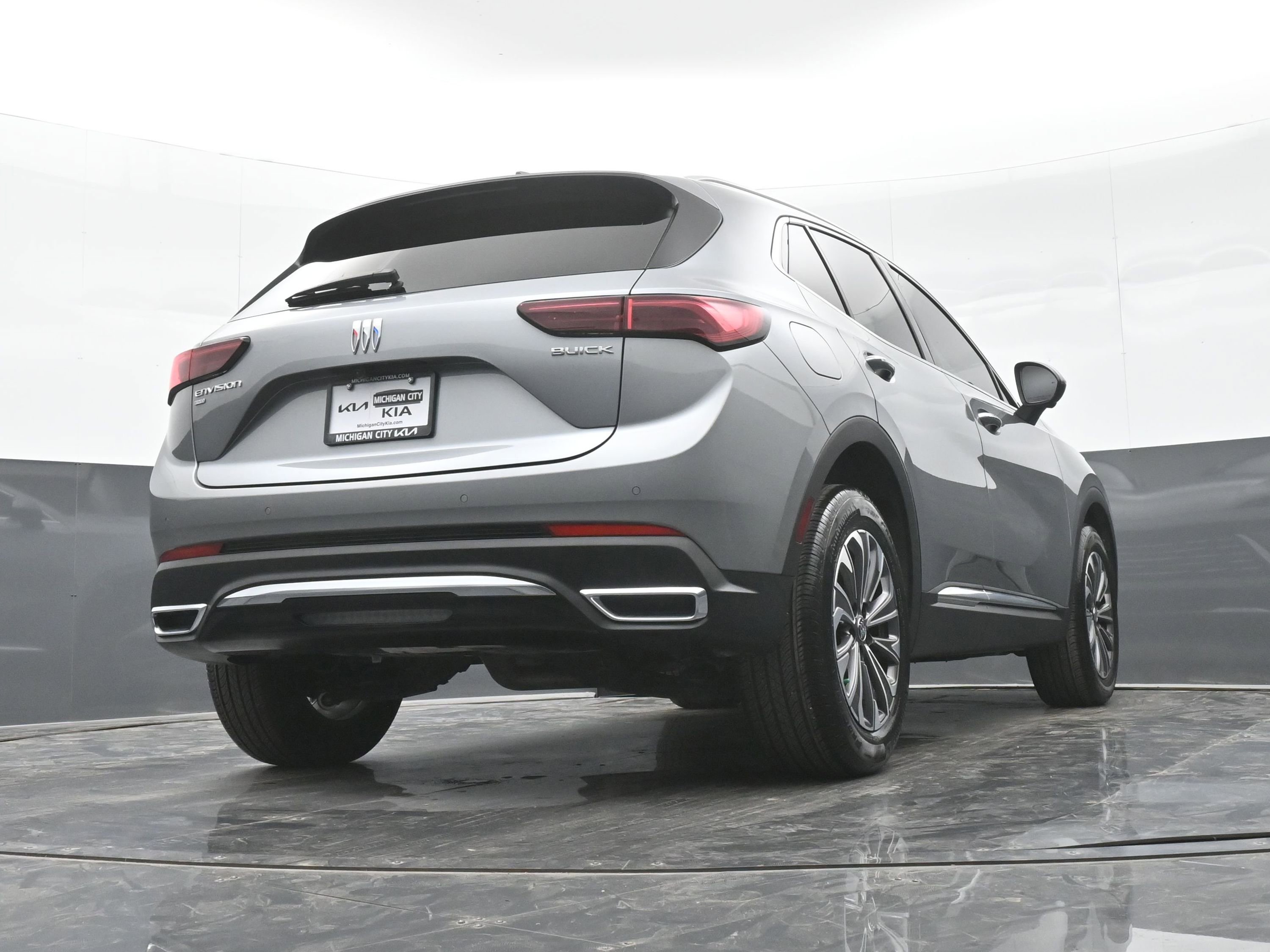 Used 2024 Buick Envision Preferred image 40