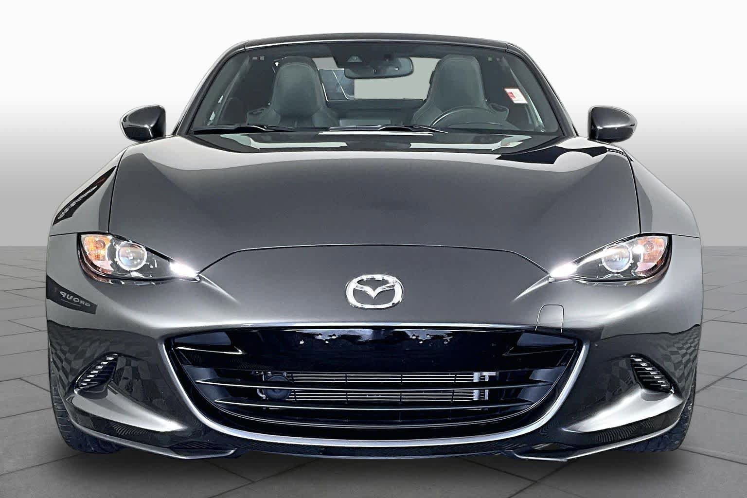 Used 2020 MAZDA MX-5 Miata RF Grand Touring RWD image 4