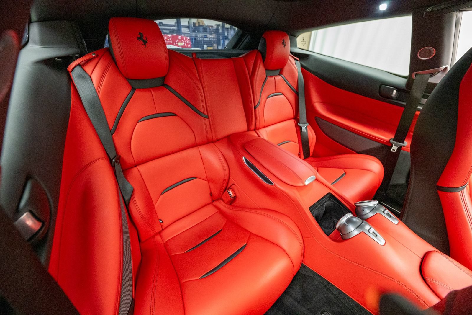 Used 2018 Ferrari GTC4Lusso T RWD image 17