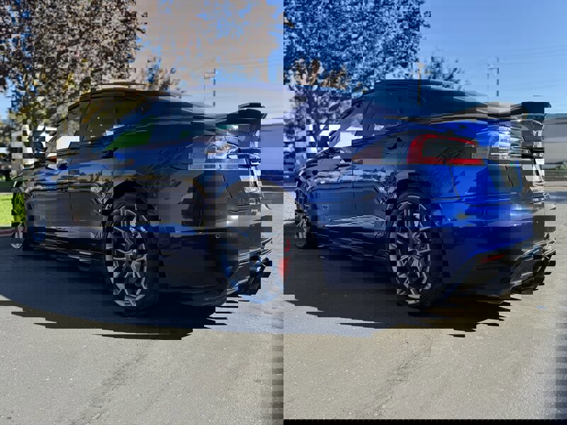 Used 2021 Tesla Model S Plaid image 8