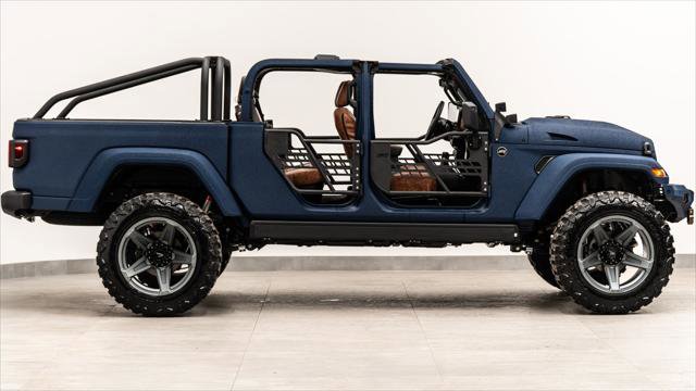 Used 2025 Jeep Gladiator Sport image 14