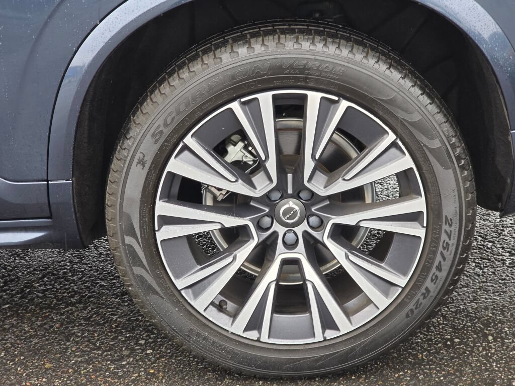 Used 2022 Volvo XC90 T5 Momentum w/ Advanced Package AWD/4WD image 10