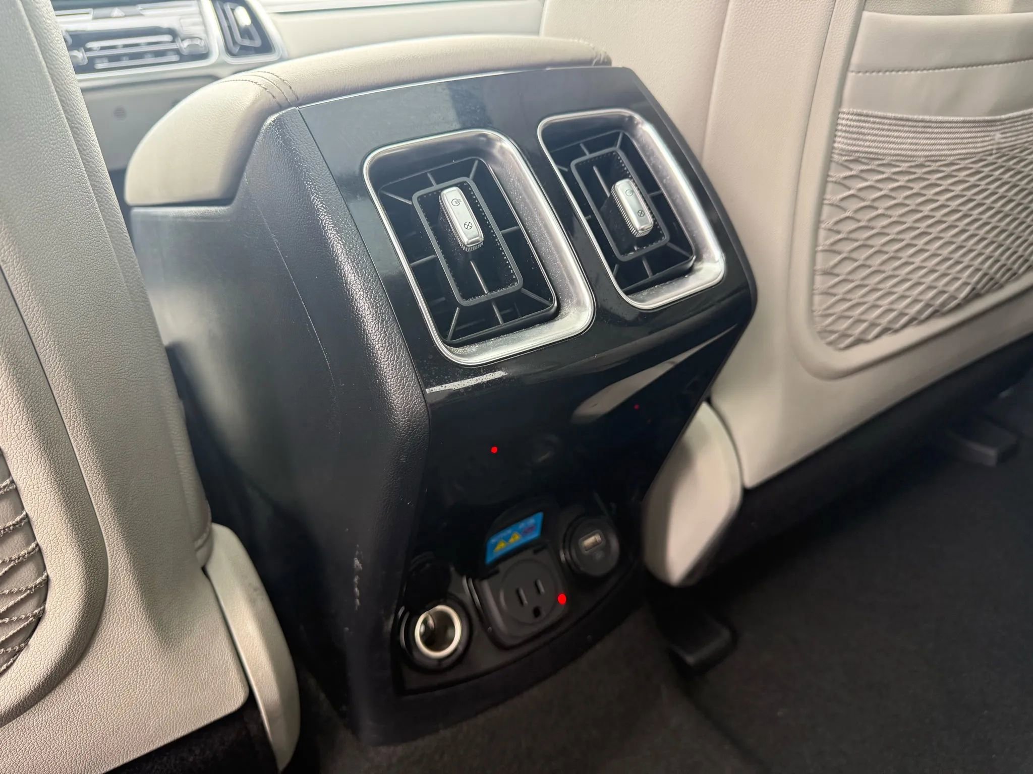 Used 2023 Kia Sorento SX Prestige image 27