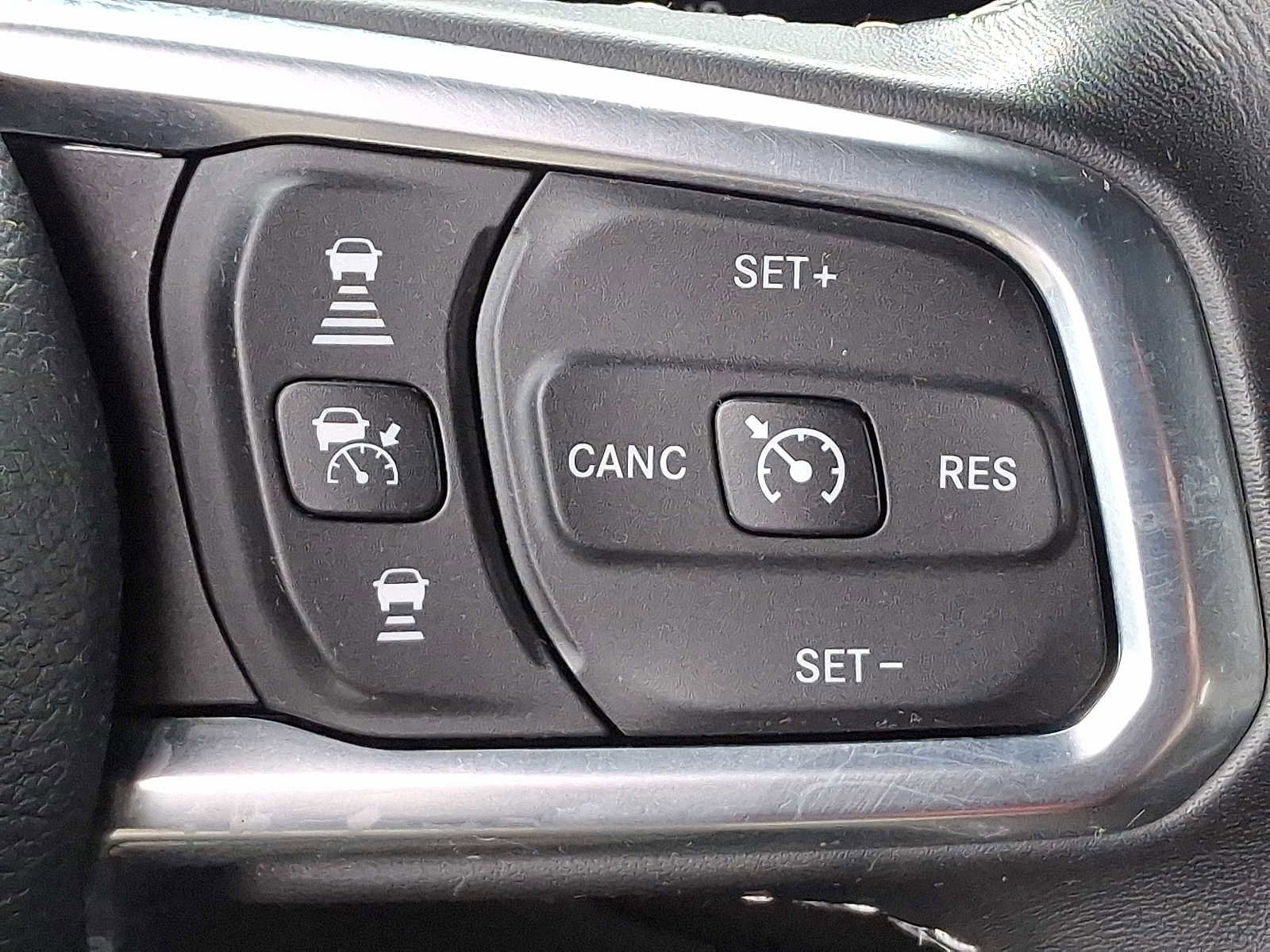 Used 2021 Jeep Wrangler Unlimited Sahara w/ Cold Weather Group image 22