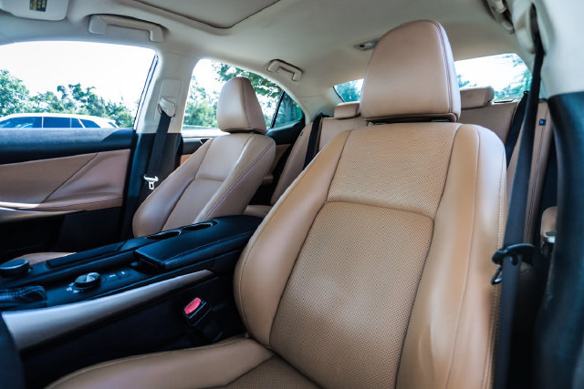 Used 2016 Lexus IS 200t RWD image 56