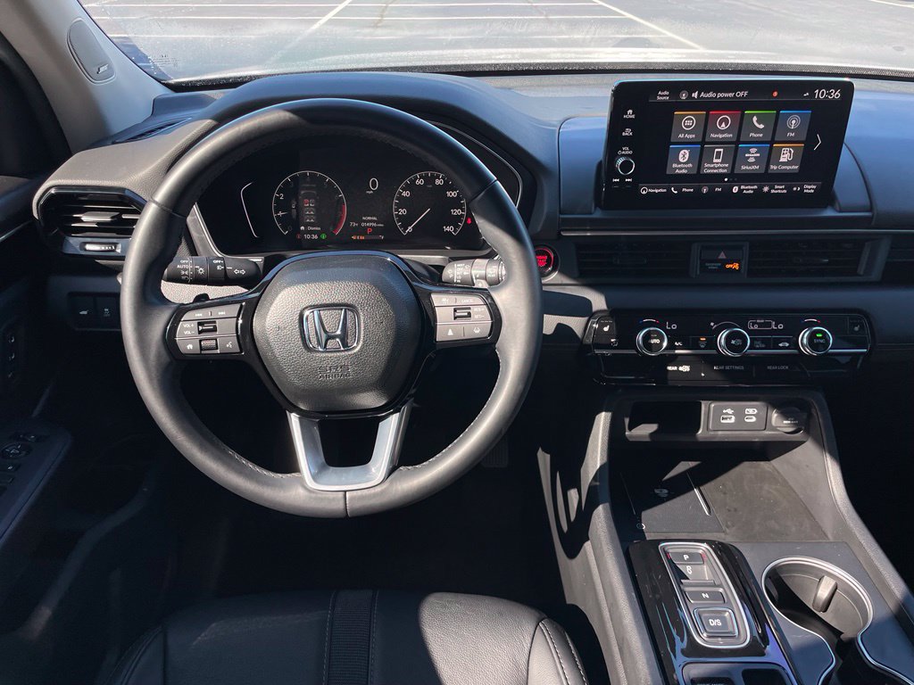 Certified 2025 Honda Pilot Touring image 11