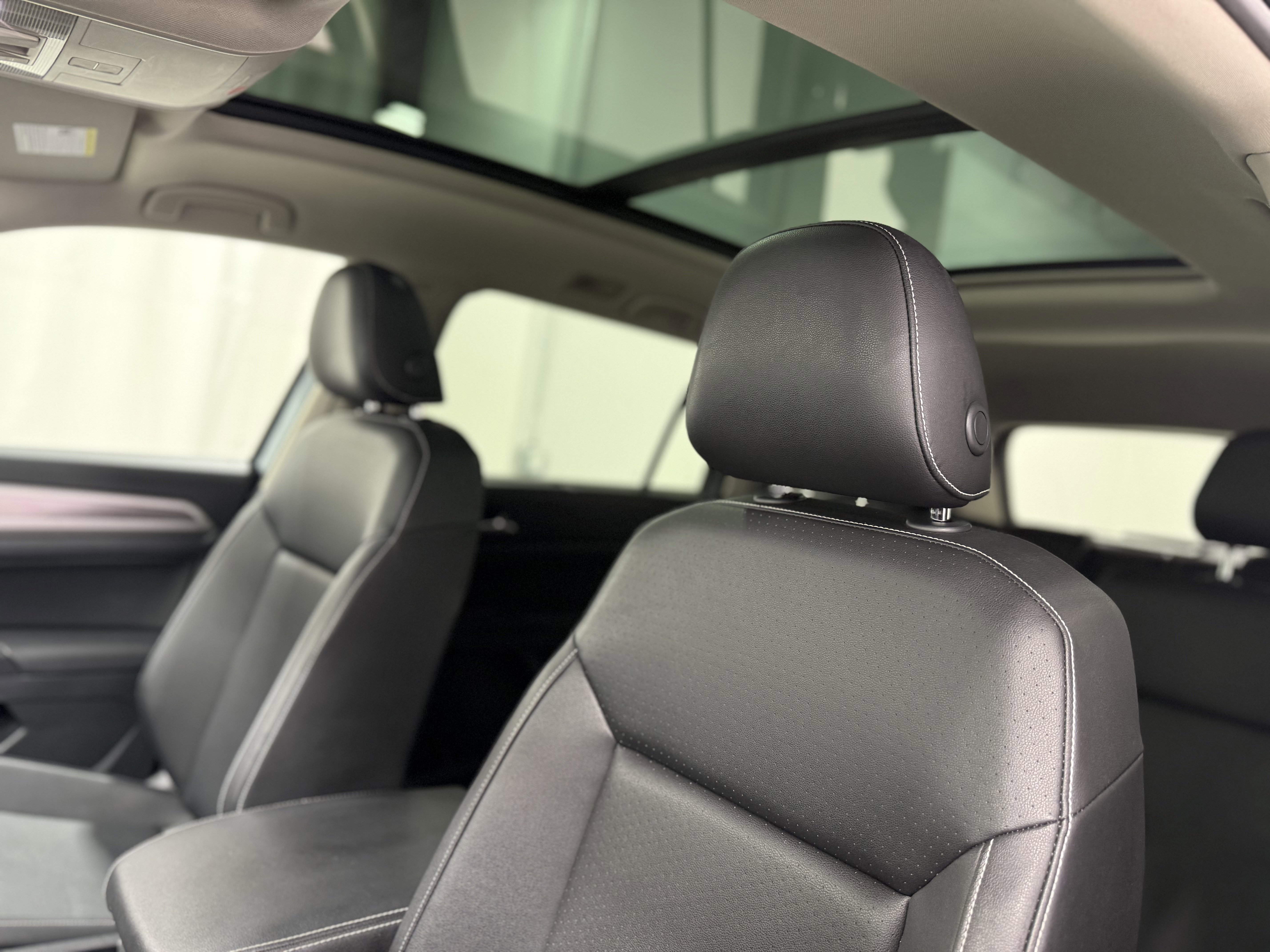 Used 2021 Volkswagen Atlas SEL image 15