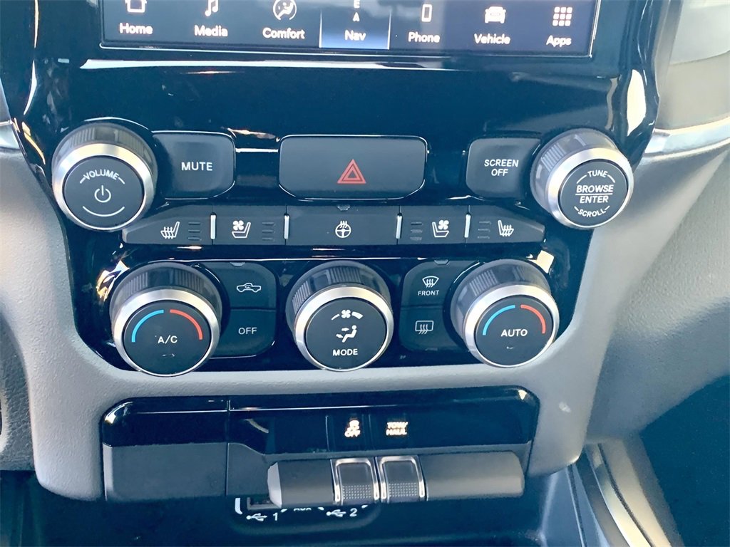 Used 2024 RAM 1500 Laramie image 37