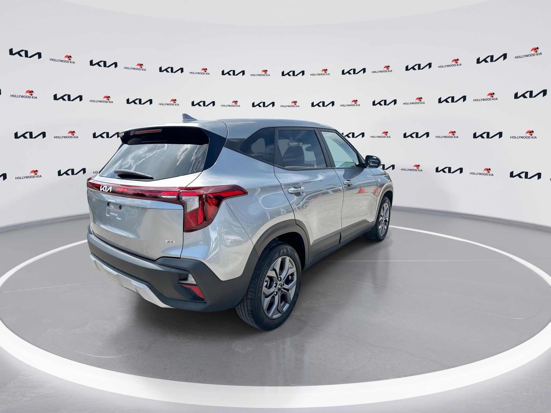 Certified 2024 Kia Seltos LX AWD/4WD image 8