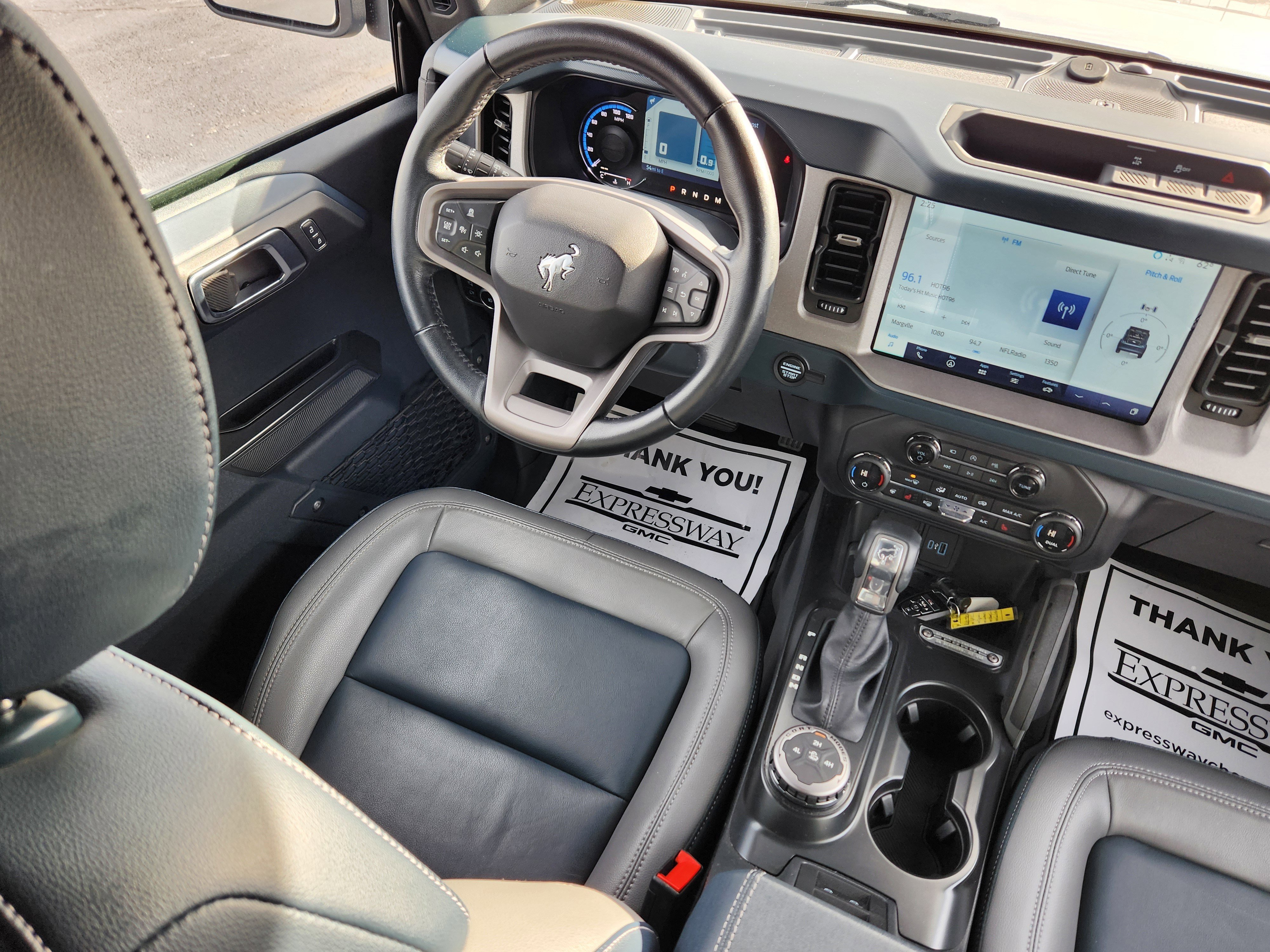 Used 2024 Ford Bronco Outer Banks image 15