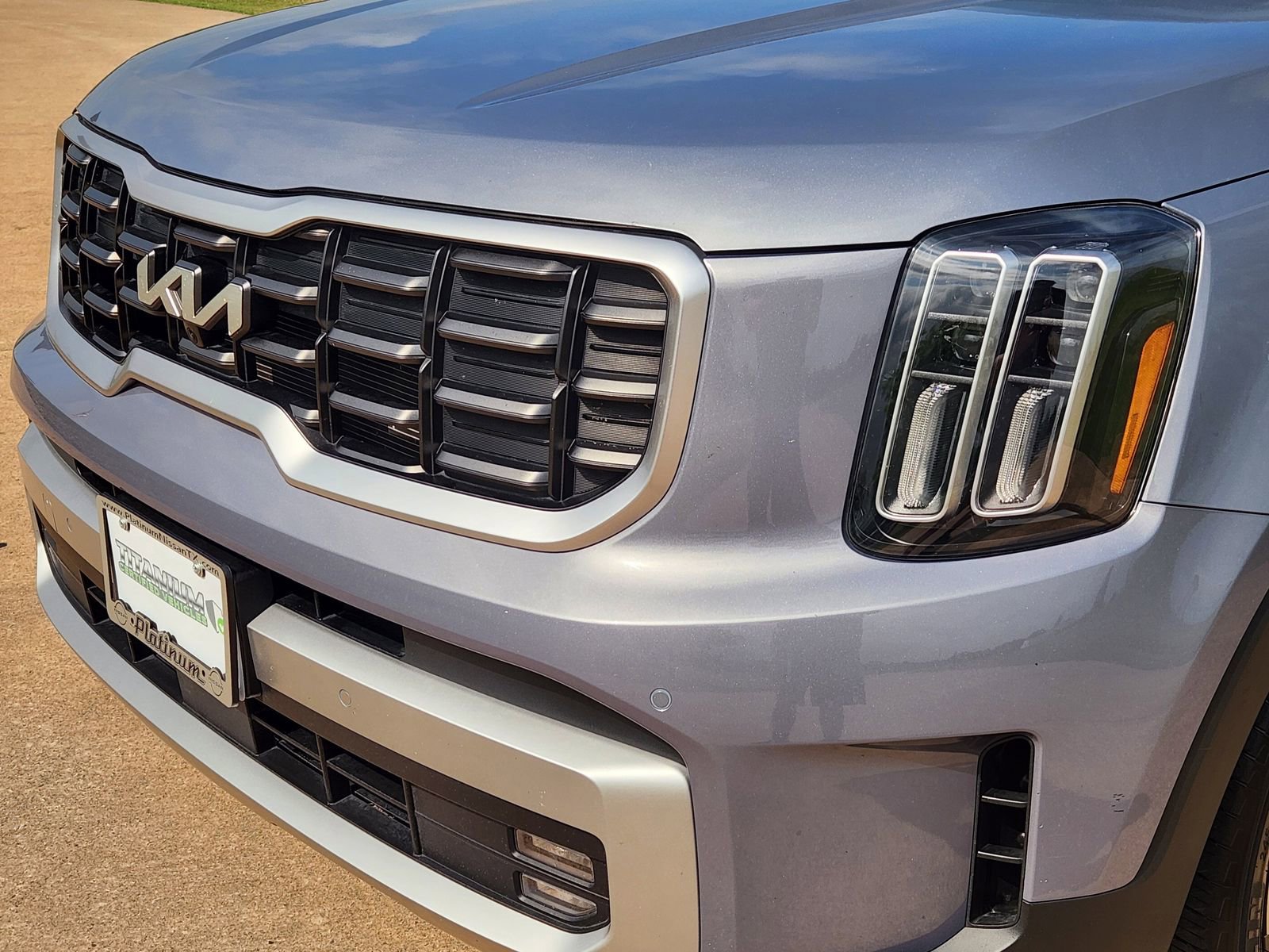 Used 2024 Kia Telluride SX Prestige image 10
