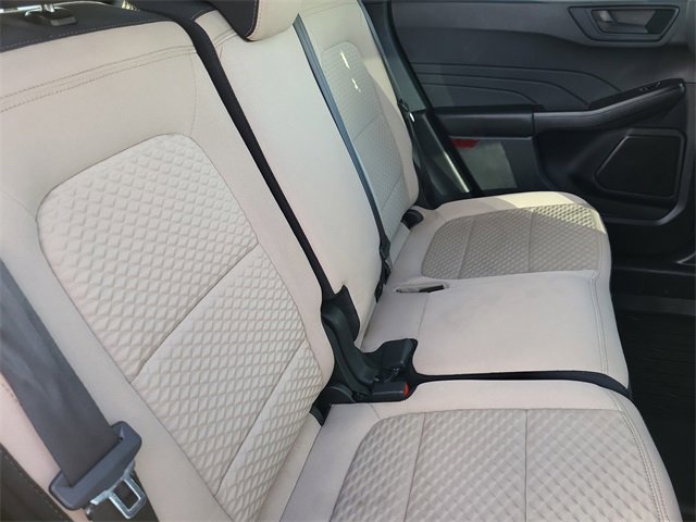 Used 2022 Ford Escape SE w/ Cold Weather Package image 15