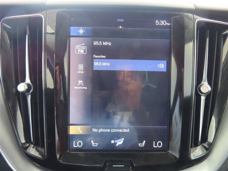 Used 2020 Volvo XC60 T6 Momentum w/ Protection Package Premier AWD/4WD image 25