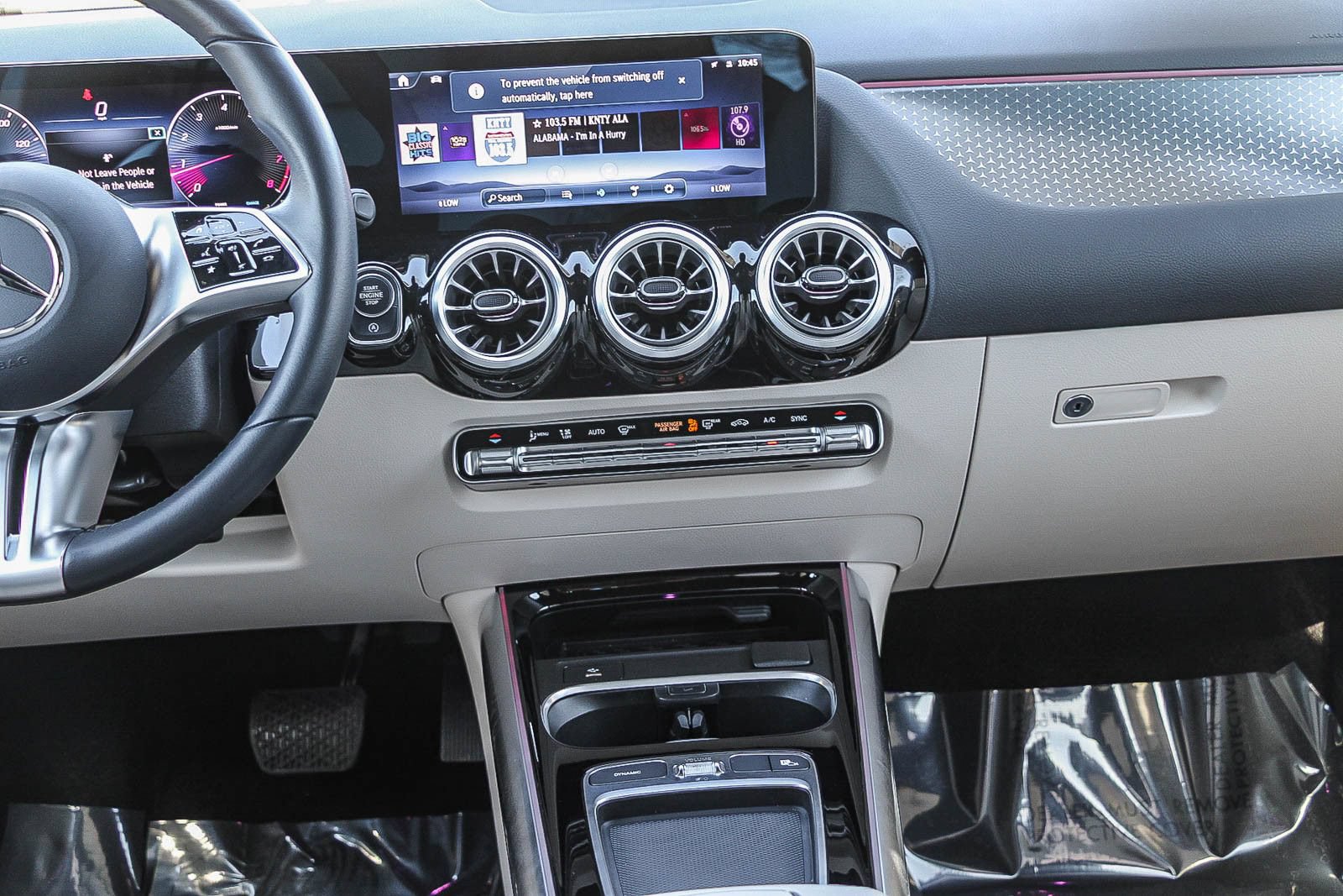 Certified 2025 Mercedes-Benz GLA 250 image 13