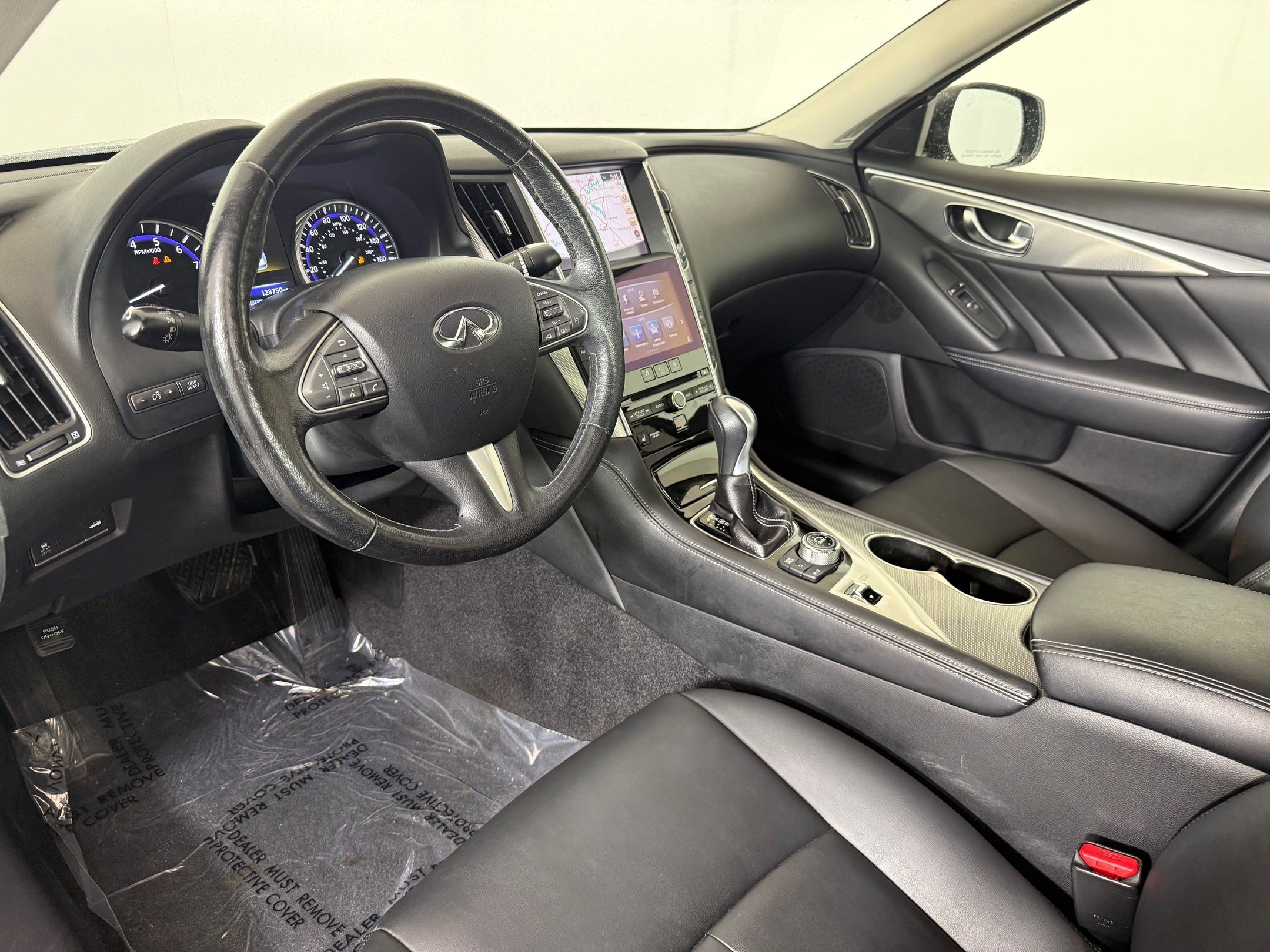 Used 2015 INFINITI Q50 Premium w/ Navigation Package image 4