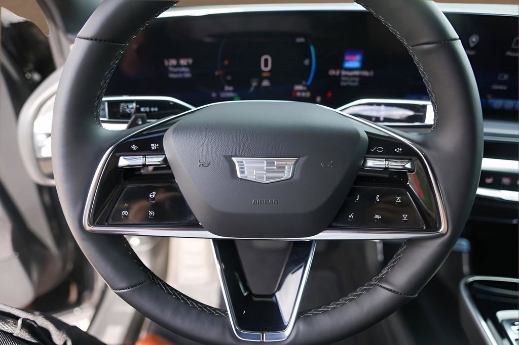 Certified 2024 Cadillac Lyriq Luxury image 11