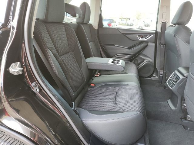 Used 2023 Subaru Forester Premium AWD/4WD image 21