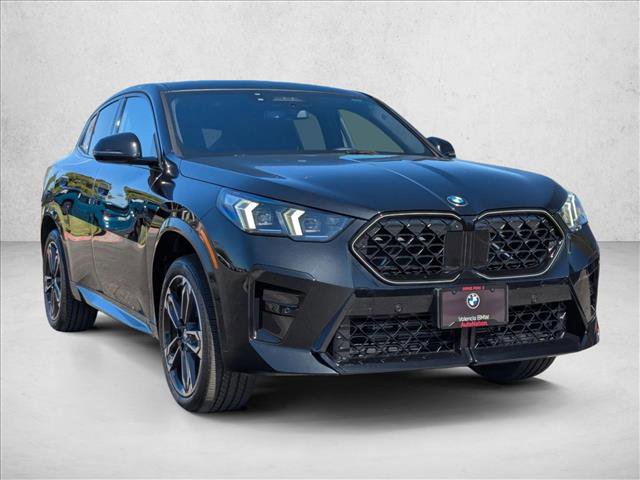 Used 2025 BMW X2 xDrive28i w/ Premium Package image 3